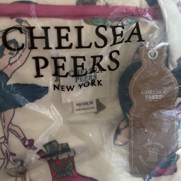 Chelsea Peers Ny Nutcracker Pajamas - Picture 9 of 11